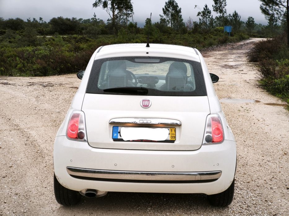 Fiat 500 branco interiores cinza