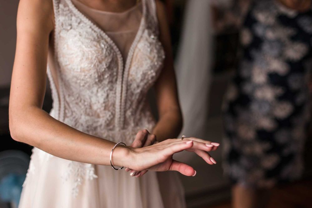 Brzoskwiniowa suknia ślubna