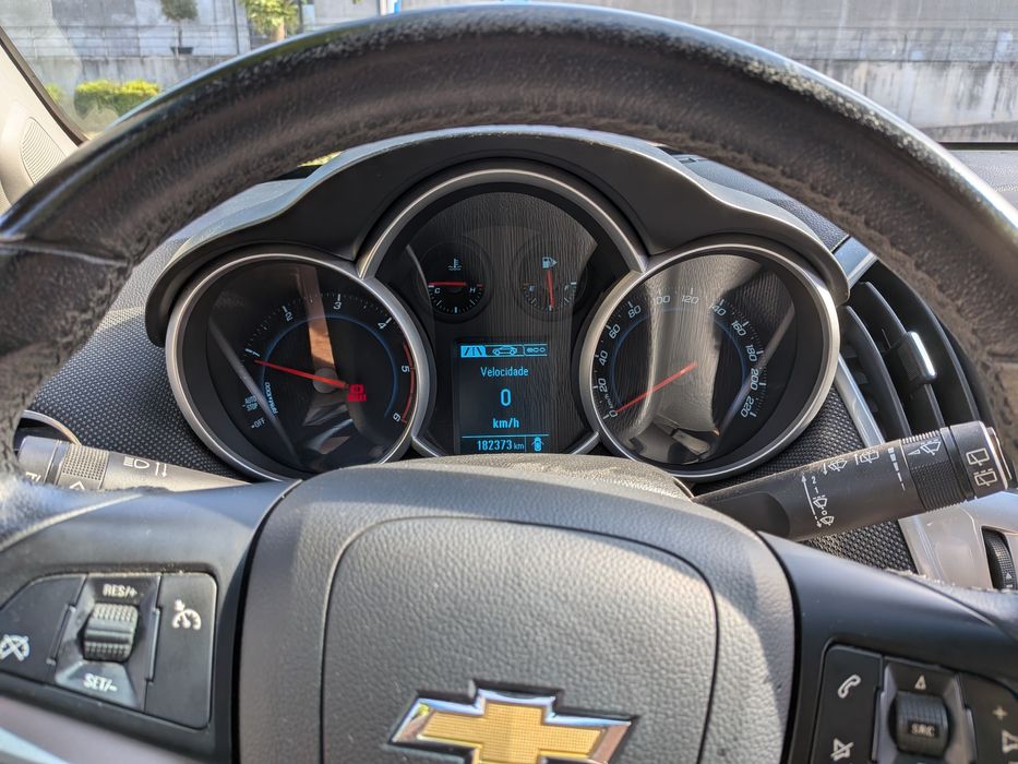Chevrolet Cruze SW 1.7 VCDi 130cv LTZ – 183mil km – Muito estimado