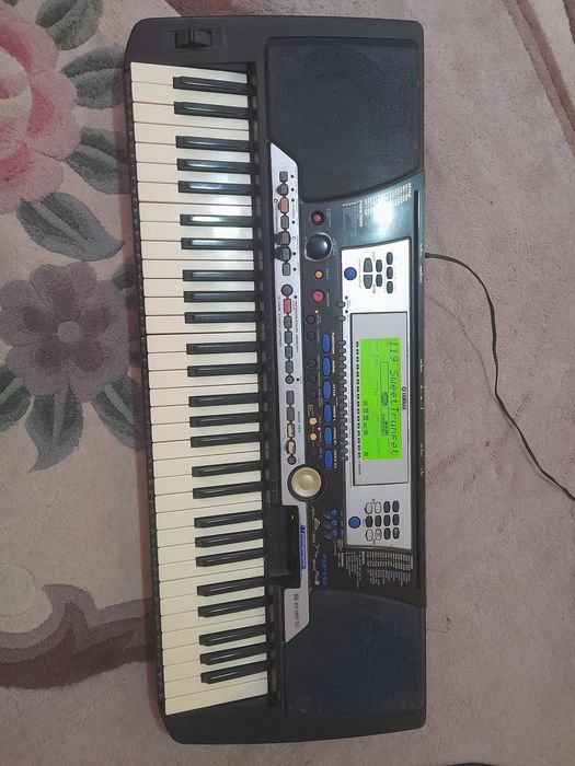 синт Yamaha  psr 540