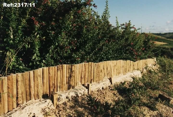 Bordadura em madeira para jardim