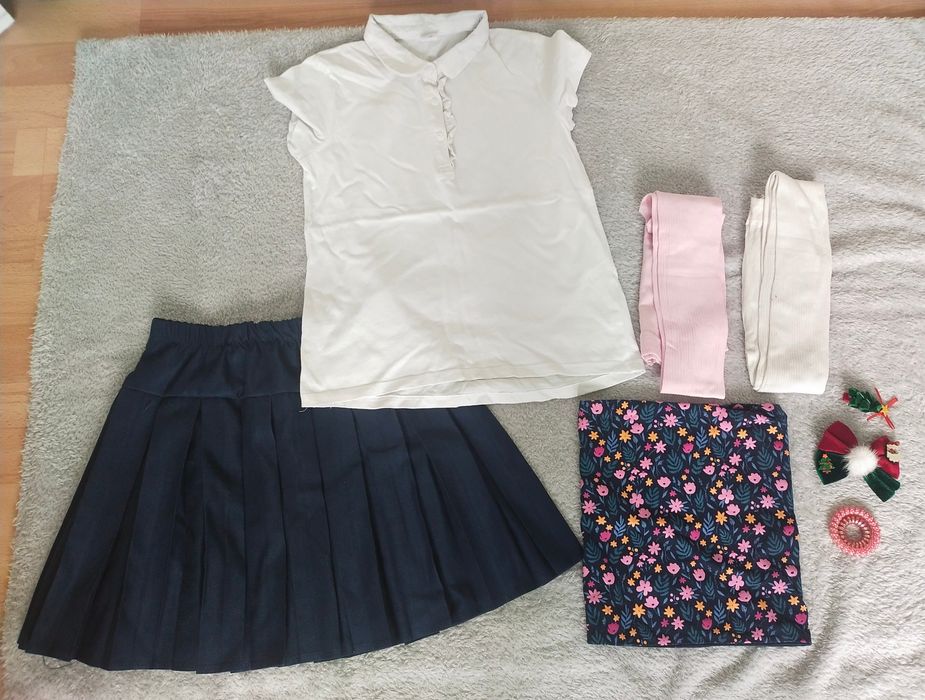 Zestaw ubrań dla dziewczynki 146/152