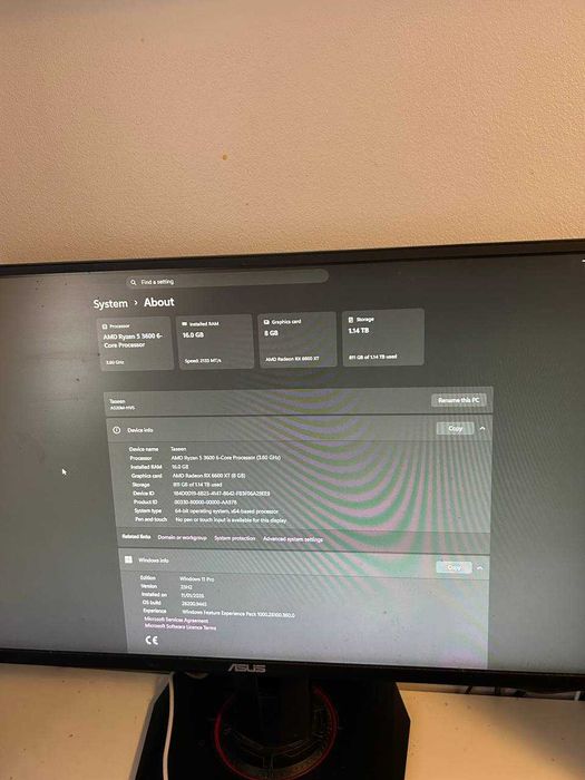 Gaming Pc and Monitors