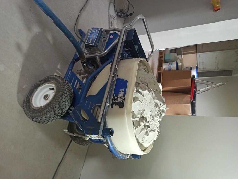 Szpachlowanie, malowanie agregatem. Gładzie najtaniej z materiałem !!!