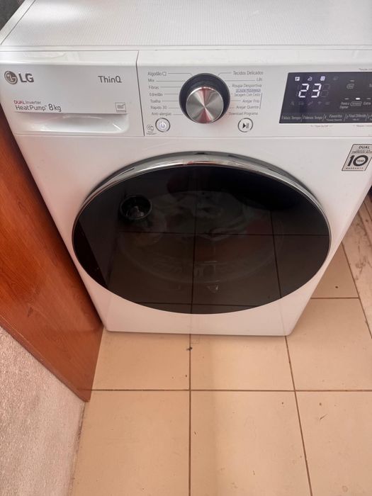 Máquina de Secar roupa de 10kg completamente Nova