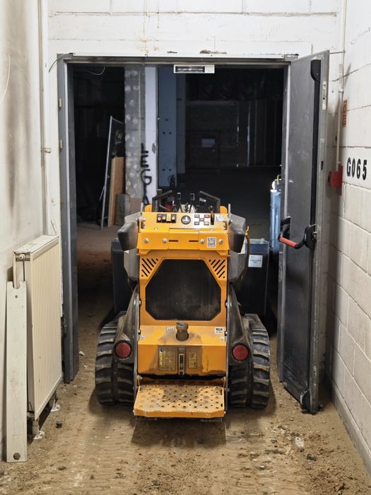 Mini ładowarka - usługi, prace ziemne, trudny teren to nie problem