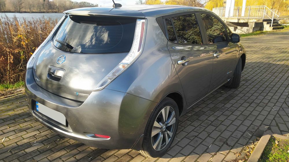 Nissan Leaf 2014