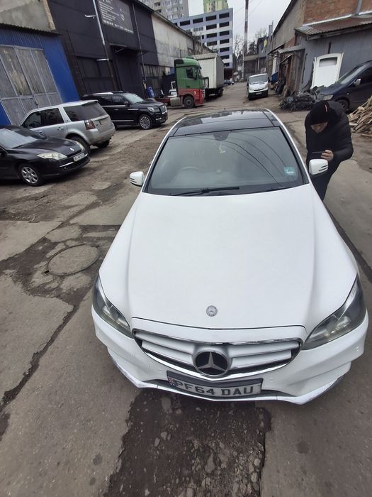 Лобове скло Mercedes w212