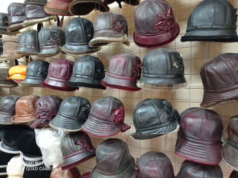 Женские шапки из натуральной кожи