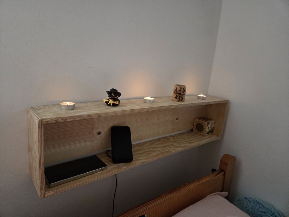 Pólka wisząca sosnowa