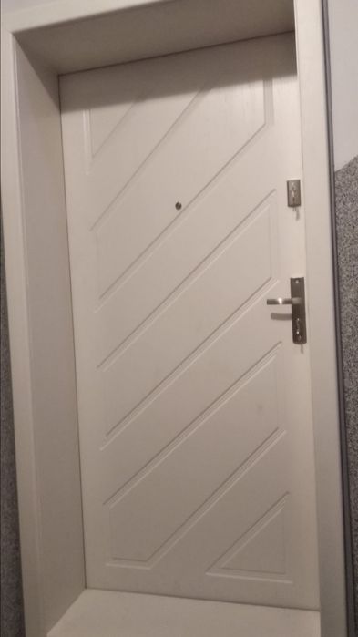 Drzwi z montażem do mieszkań Wałbrzych