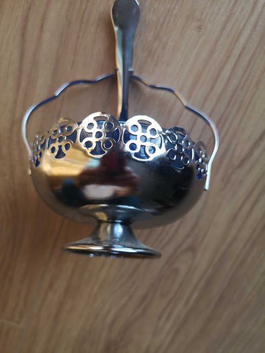 recipiente para servir compota