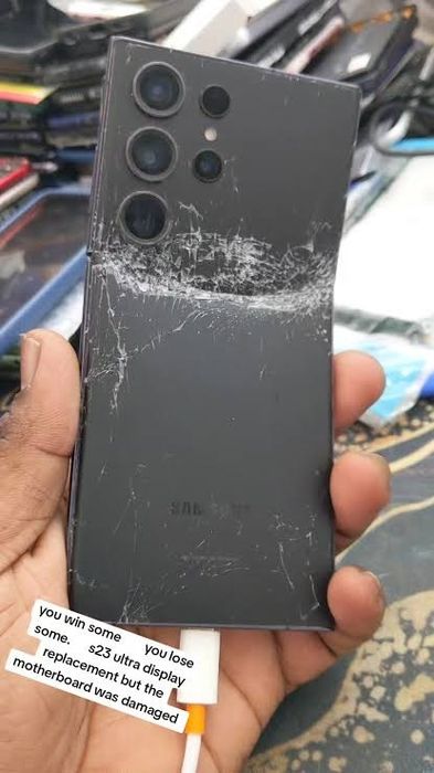 iPhone/Samsung — Aquisição e Reparação de Telemóveis e PS4