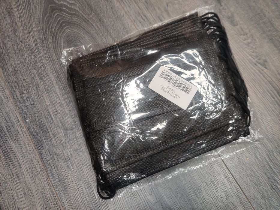 Маски для обличчя, для захисту органів дихання із затискачем для носа