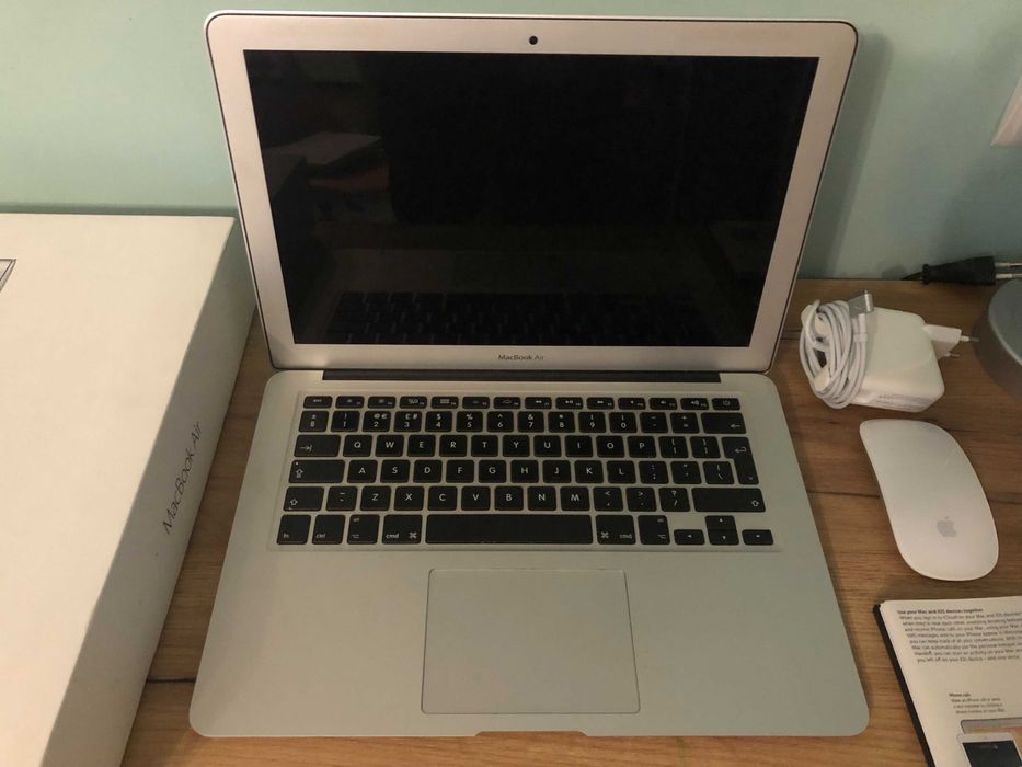 MacBook Air A1466