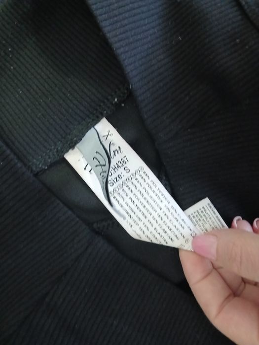 Legginsy z efektem push uP r.S czarne