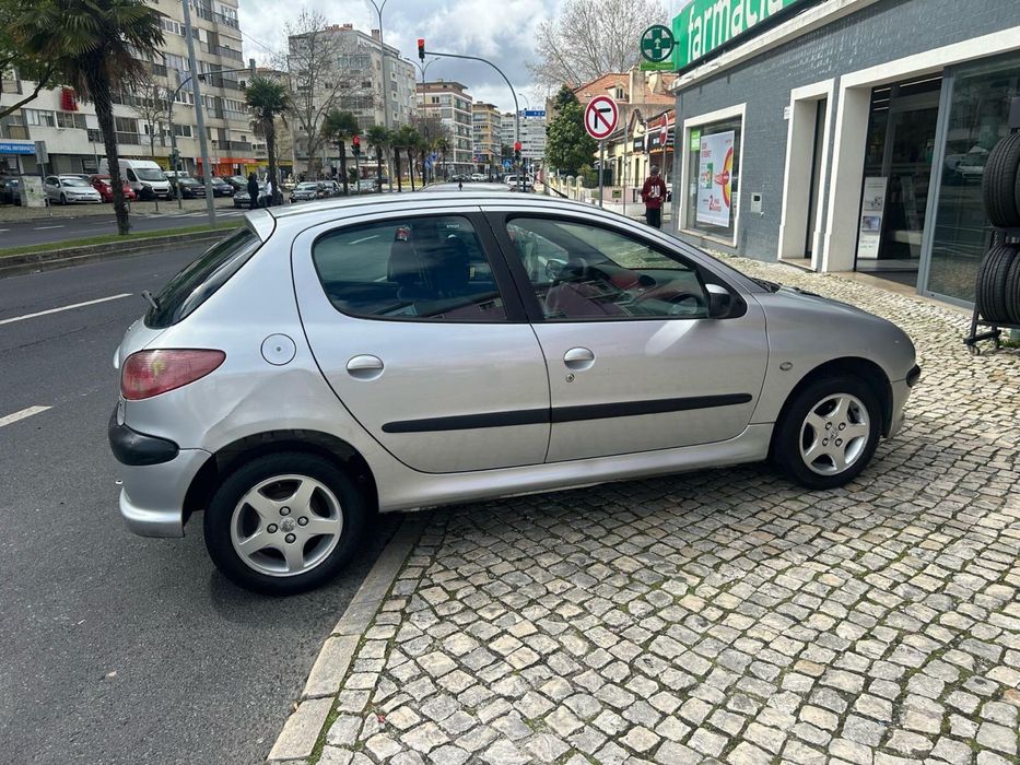 Peugeot 206 — fotografia 2