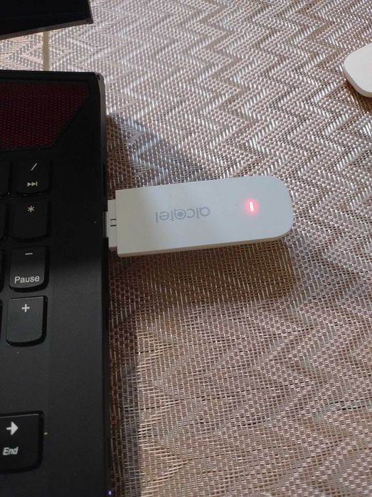Modem 4g LTE usb Alcatel IK40