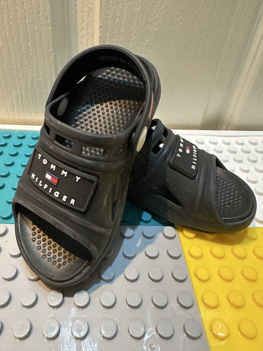 Шльопки Tommy Hilfiger дитячі 23р