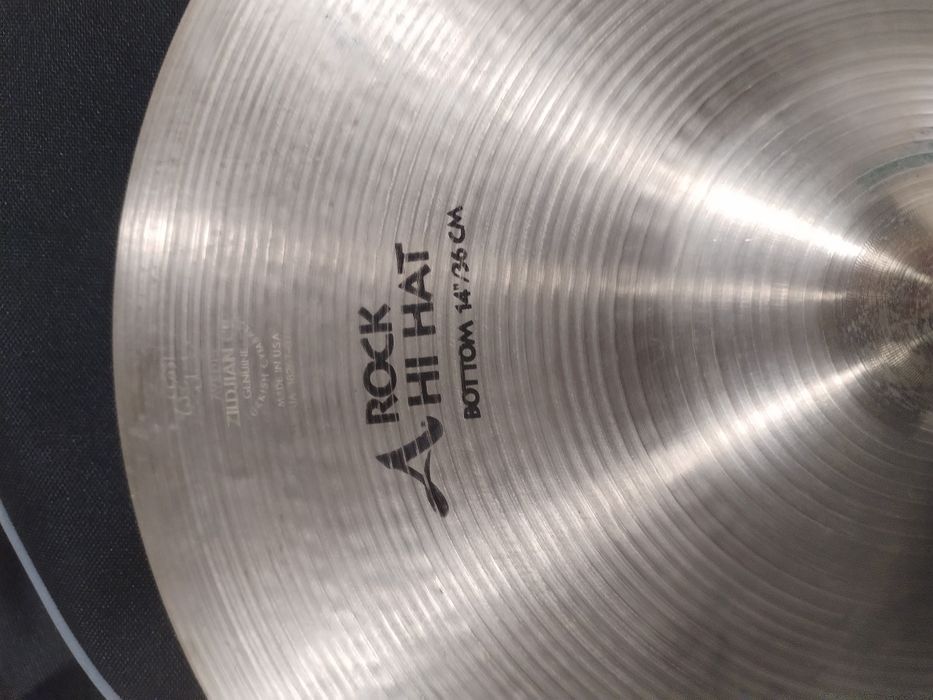 Pratos Zildjian Avedis