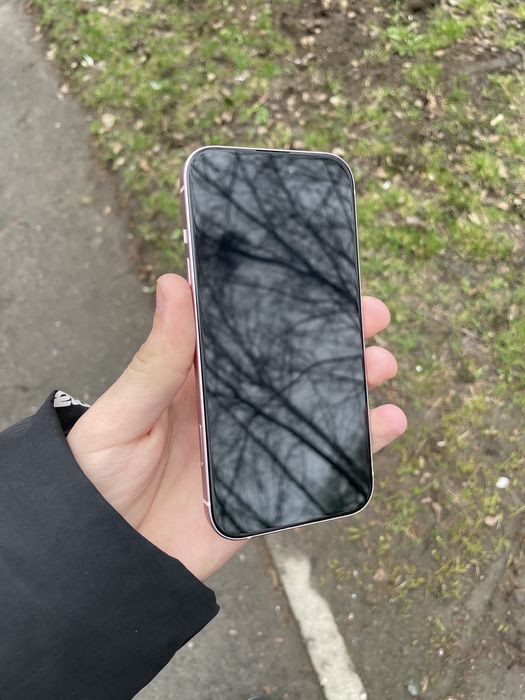 Apple iPhone 15 256GB Під ремонт або на запчастини