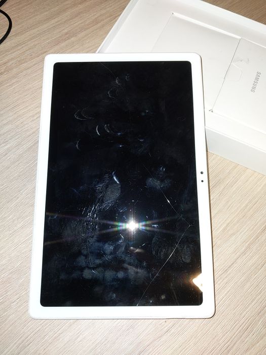 Планшет samsung tab А7 sm-t500