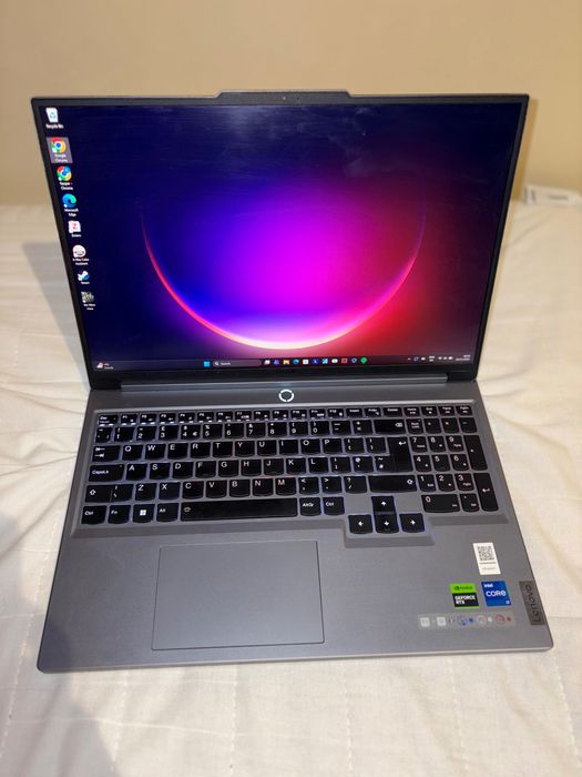 Laptop Gamingowy Lenovo 5 16IRX9