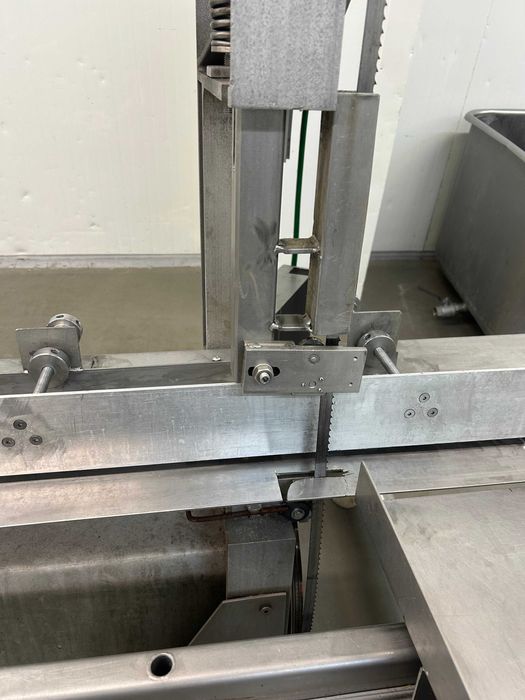 Piła z prowadnicą do ryb, mięsa