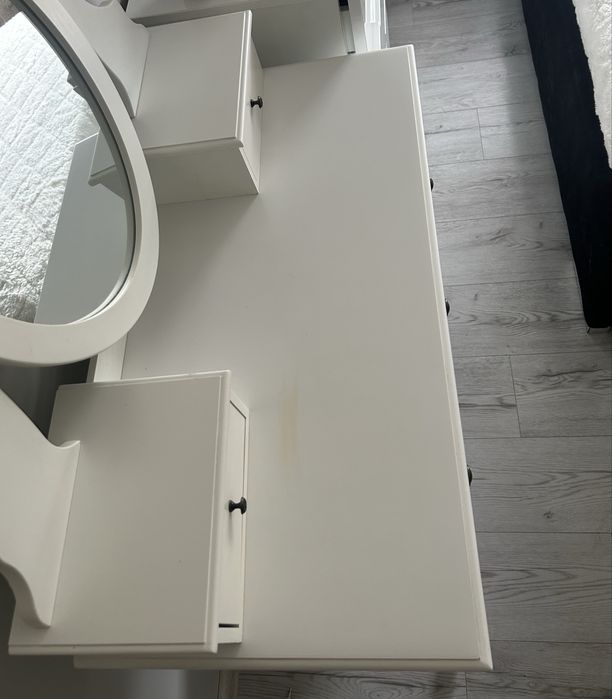Mebel  toaletka biala