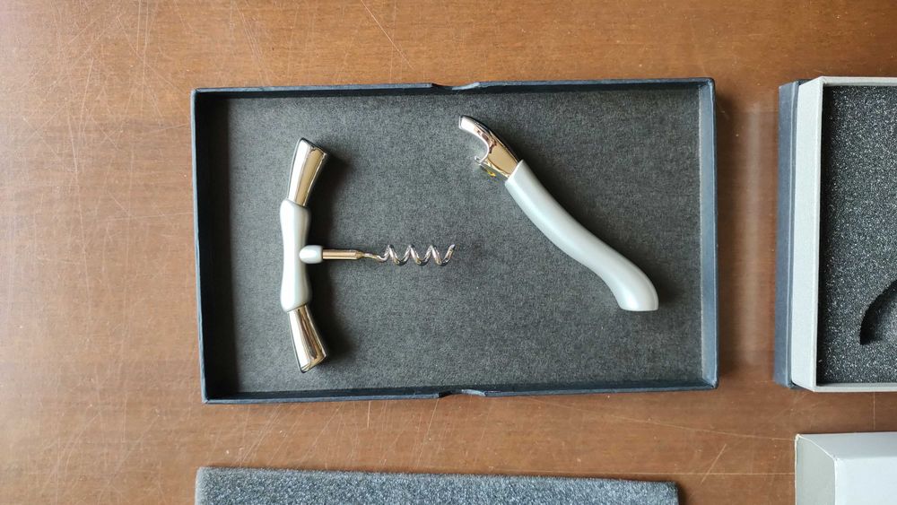 Zestaw otwieraczy do kapsli korków 2szt.