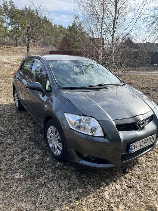 Продам Тойота ауріс
