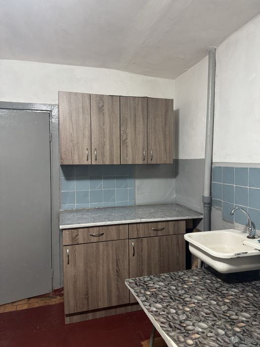 Оренда кімнати в гуртожитку (центр)