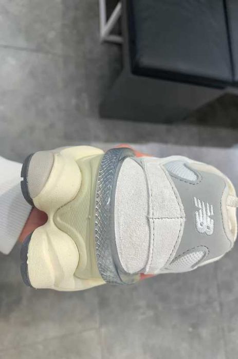 New Balance 9060 Beige Grey Silver R.45 29cm