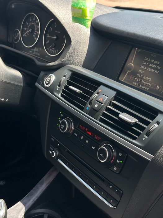Продам BMW X3 f25