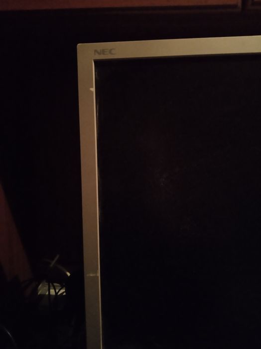 Монитор компьютерный