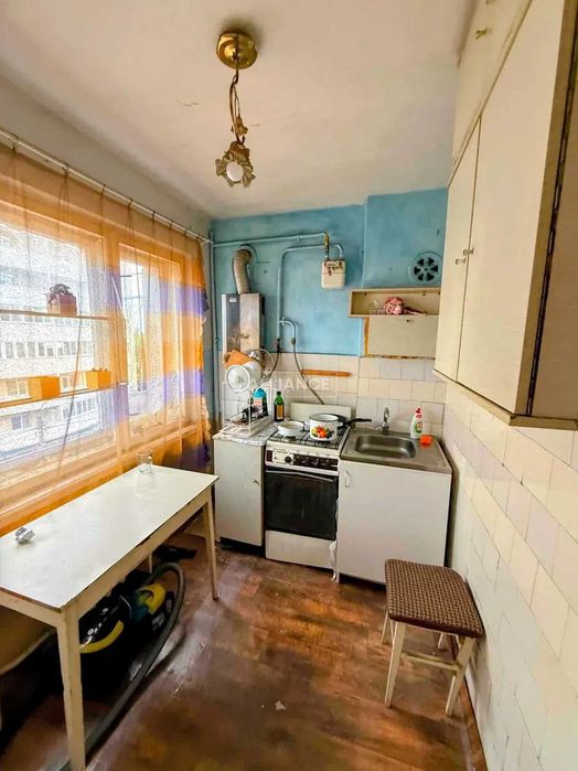 Продам 2 кімн квартиру по вул Мазепи поруч з озером
