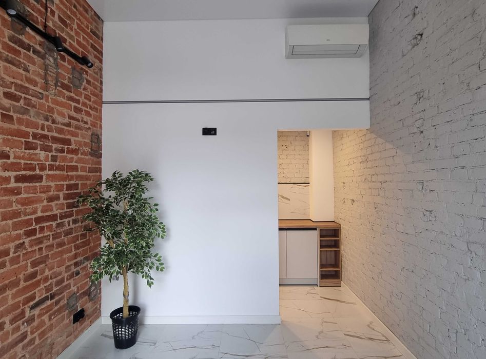 Łódź- centrum - lokal usługowy 20m2 -po remoncie