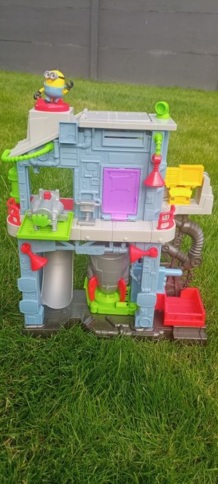 Imaginext Minionki kryjówka Gru baza fisher price