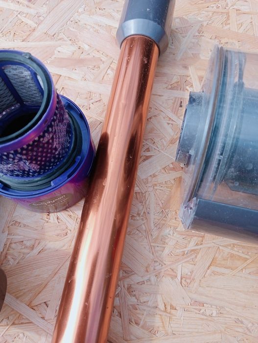 Dyson V10 w stanie b dobrym