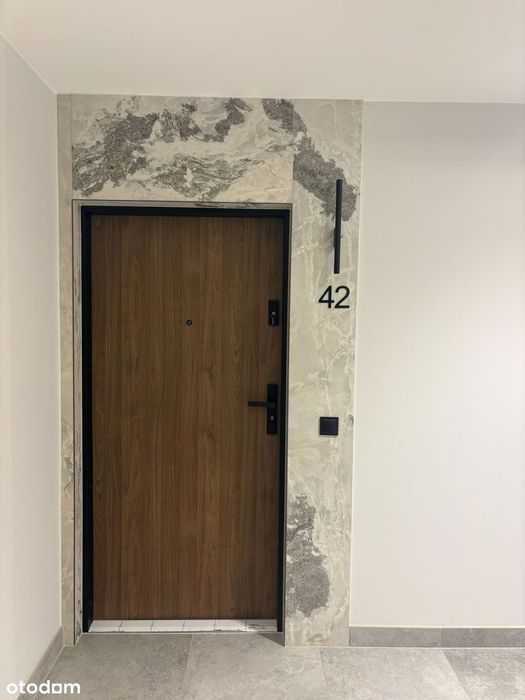 Nowe mieszkanie z balkonem i garażem