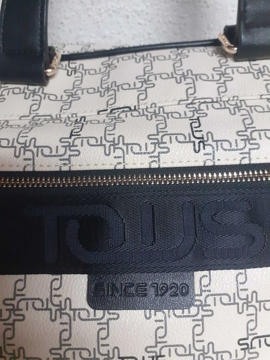 Mala senhora da Tous