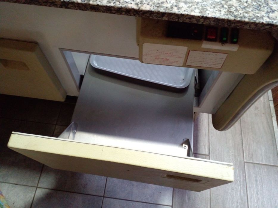 Холодильна вітрина Б/У