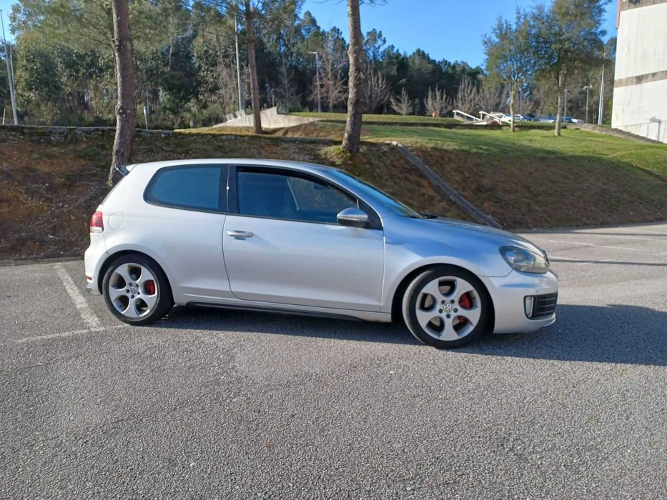 Volkswagen Golf VI GTI 2.0 TSI - 210cv