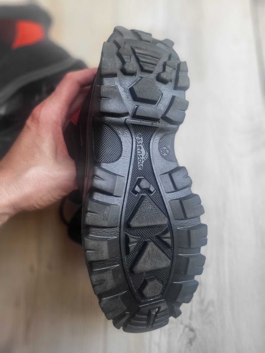 młodzieżowe buty górskie Quechua