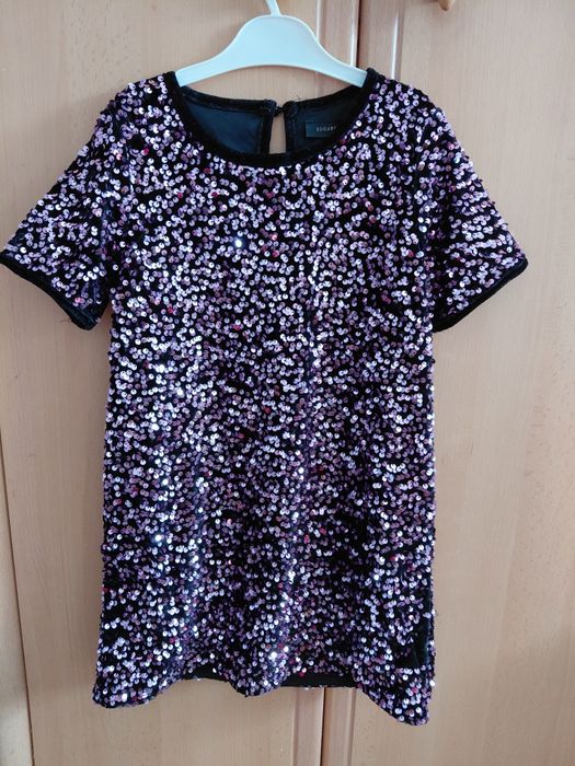 Продам дуже гарну сукню 128-134