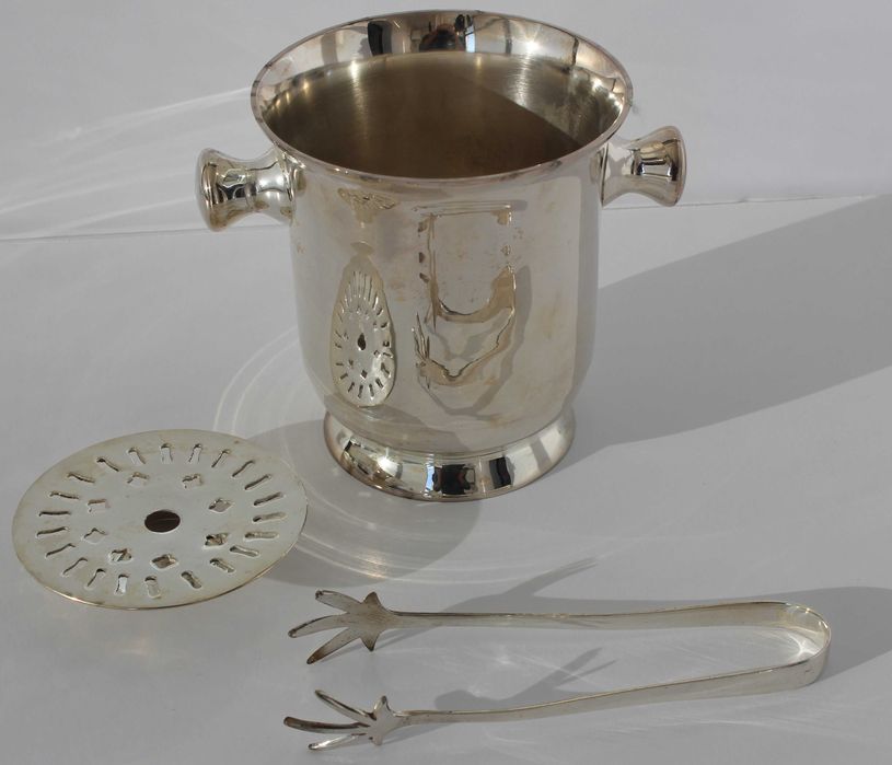 Ice Bucket with Shell-shaped Base64861514499074123