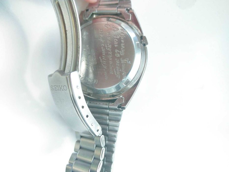 Продам мужские часы SEIKO 5 механика с автоподзаводом