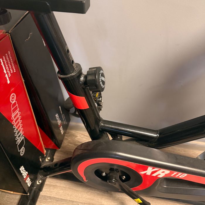 Rower spinningowy stacjonarny Herts Fitness xr110