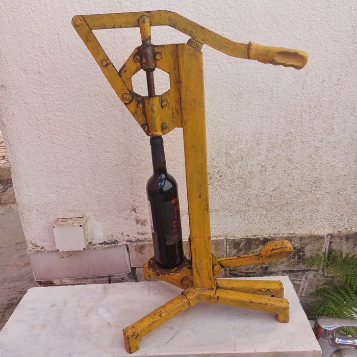Arrolhador em ferro