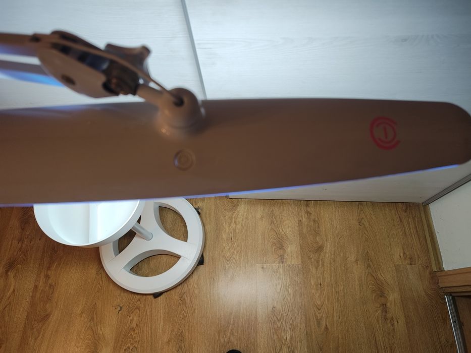 Lampa kosmetyczna i siodło